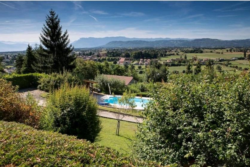 La Villa Jo Le Grand-Lemps Bagian luar foto